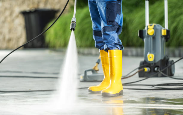Best Concrete Pressure Washing  in North Aurora, IL